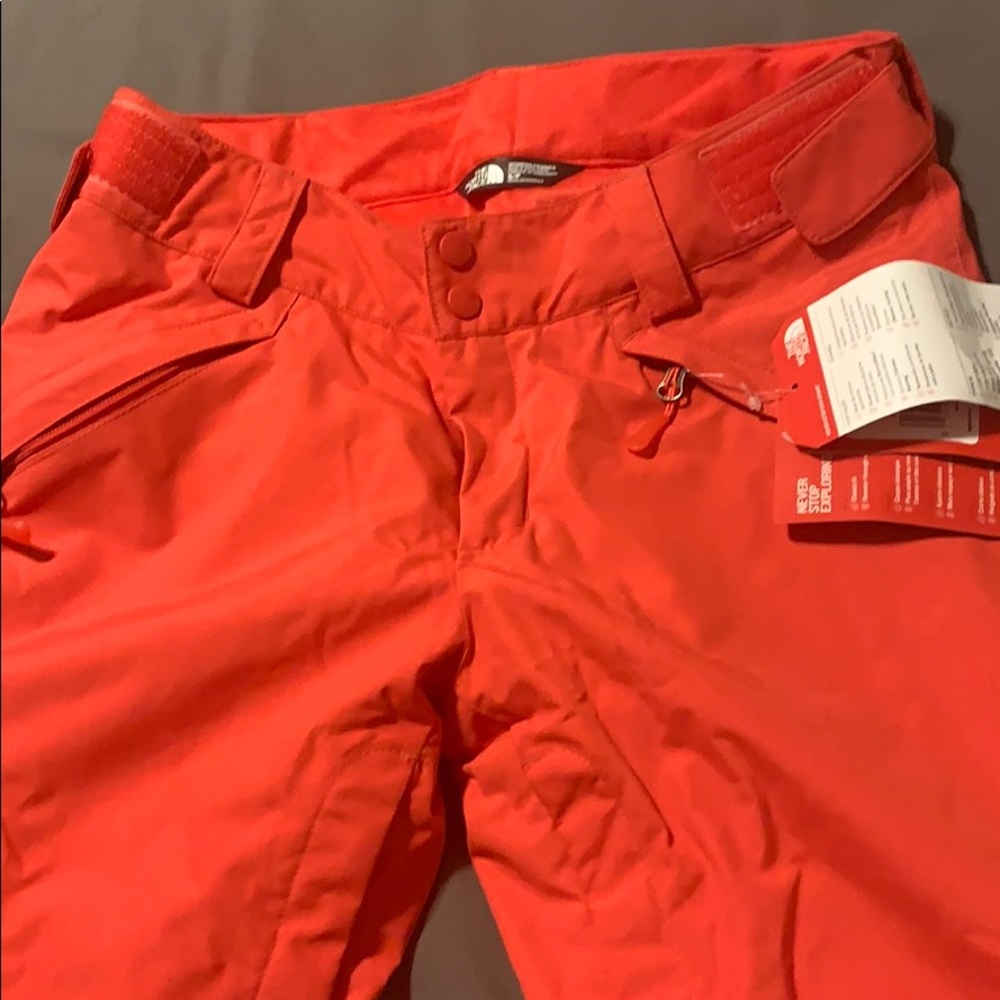 North face ski pants size small.